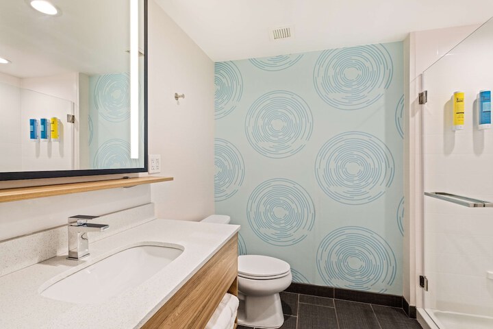 Bathroom shower