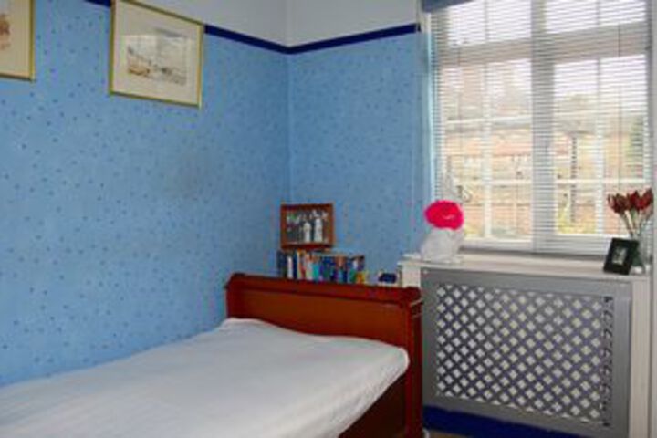 Room 8 of 19