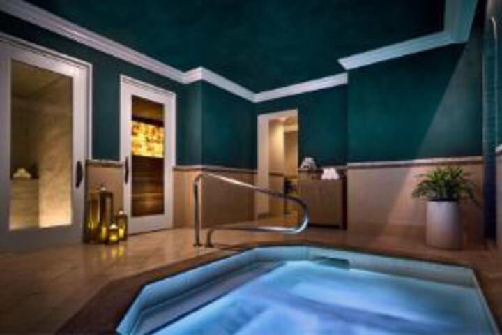 Pool 22 of 33