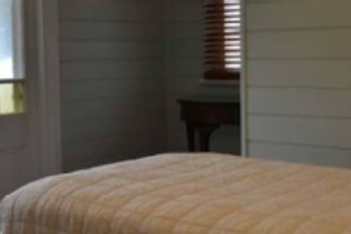 Room 48 of 96