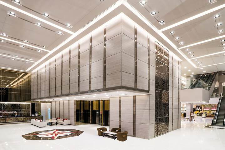 Lobby Entry