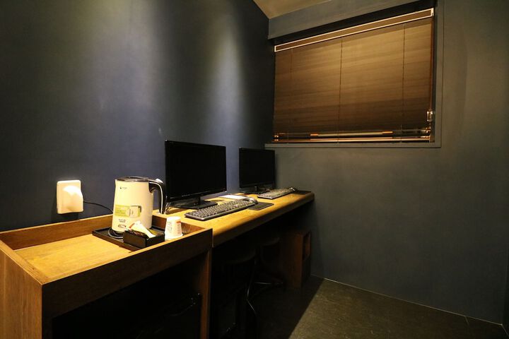 Room 19 of 29
