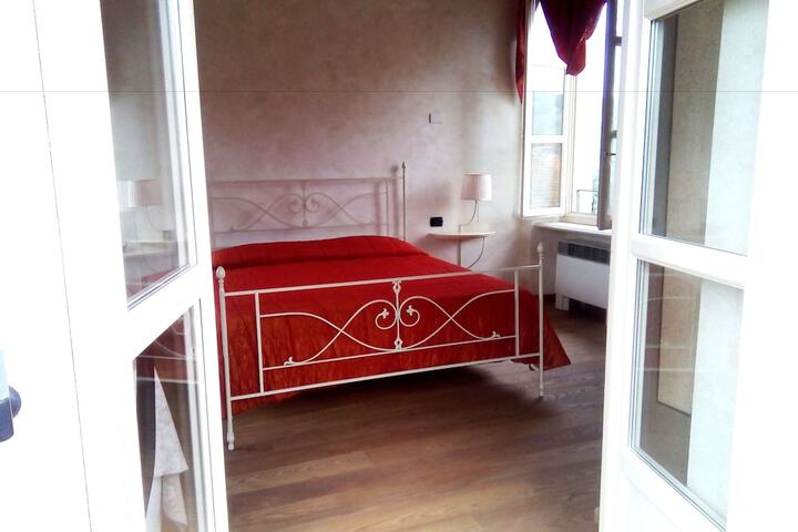 Room 7 of 95
