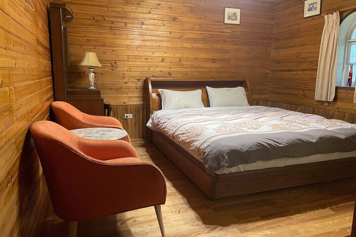 Room 20 of 85