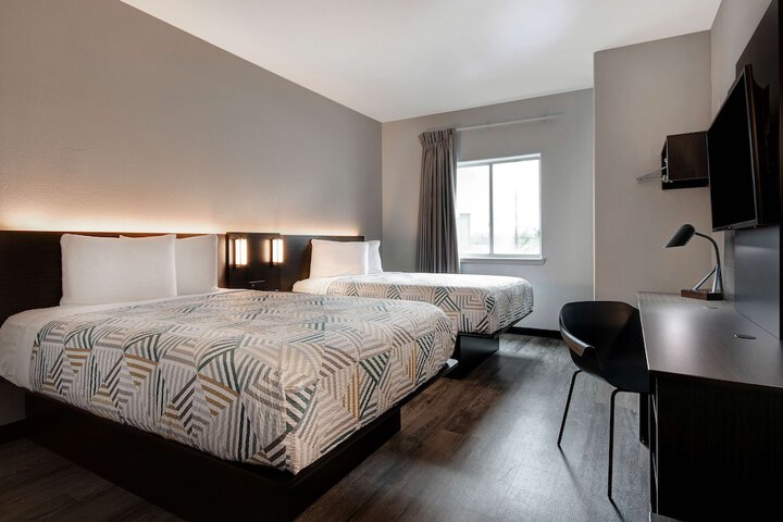 Room 15 of 26