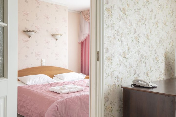 Room 17 of 84