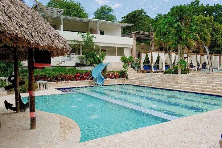 Pool 26 of 31