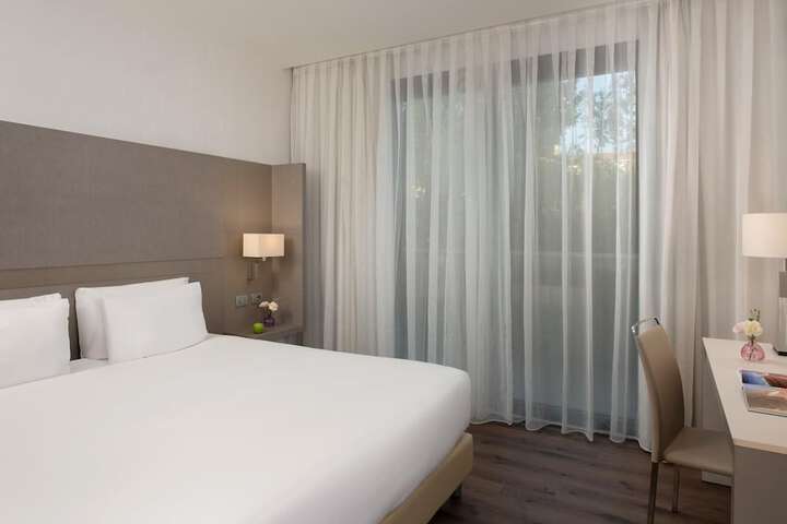 Room 21 of 84