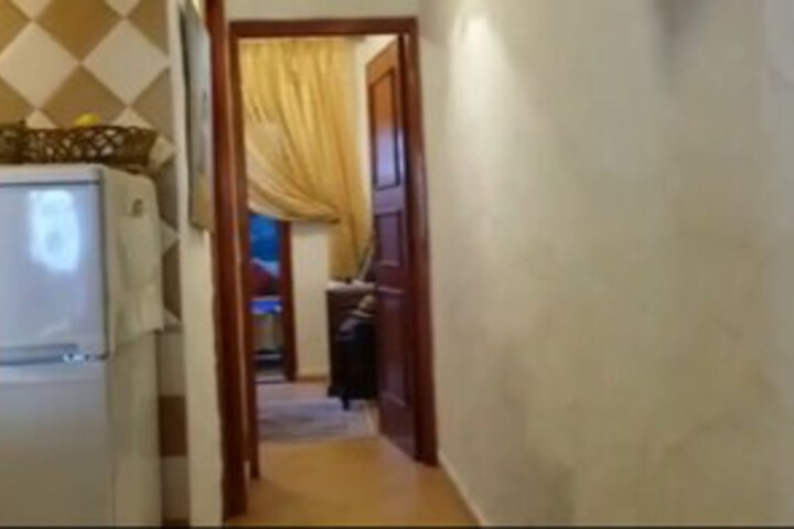 Room 4 of 10
