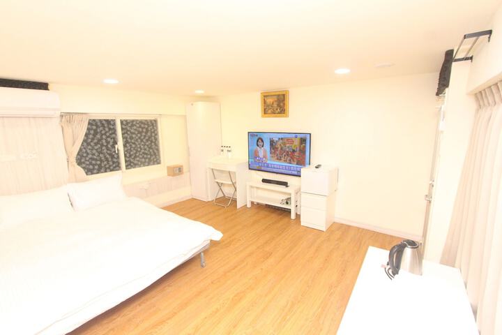 Room 59 of 246