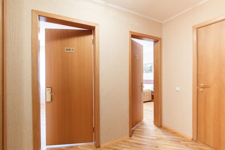 Room 8 of 37