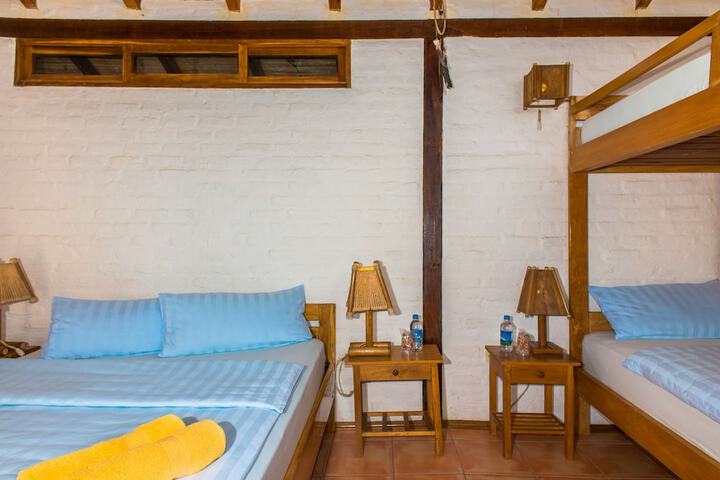 Room 3 of 50