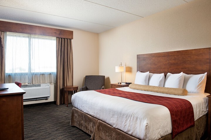 Room 9 of 36