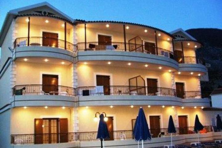 MARINA ANNA STUDIOS