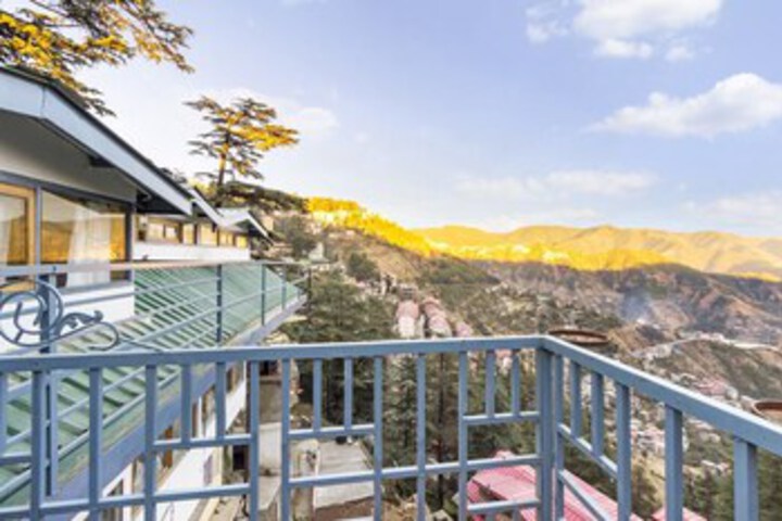 GuestHouser 1 BR Bed & Breakfast 83ac