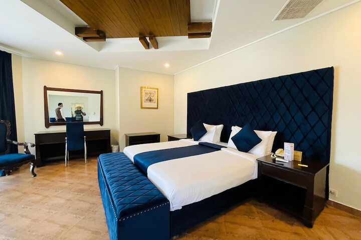 Room 40 of 61