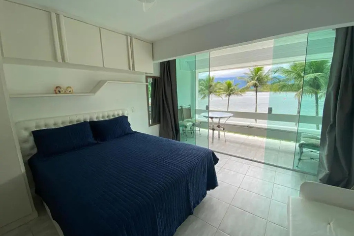 Room 2 of 16