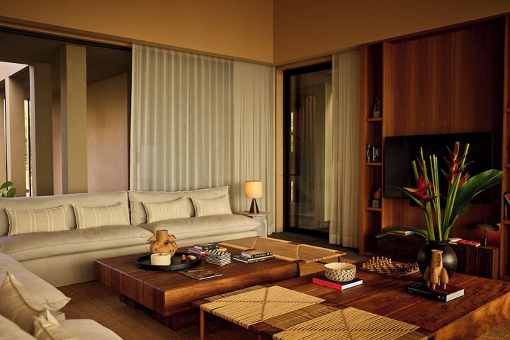 Room 18 of 100