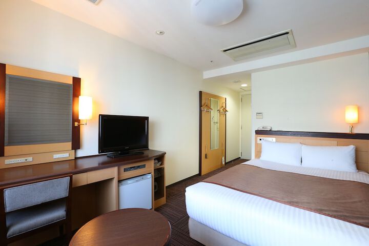 Room 15 of 73