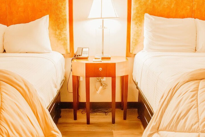 2 Double Beds (5 of 12)