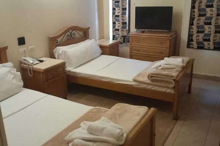 Room 3 of 13