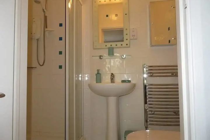 Room 7 of 21