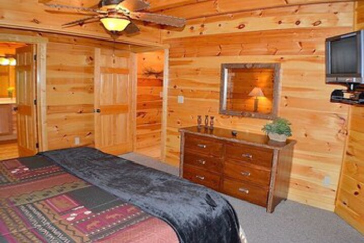 Room 15 of 26
