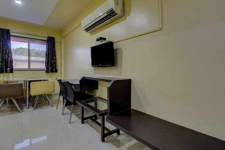 Room 10 of 35