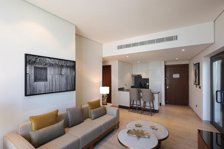 Room 14 of 125