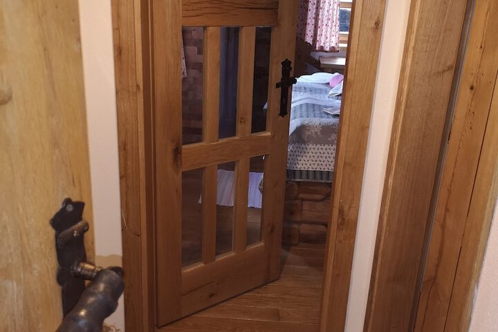 Room 30 of 102