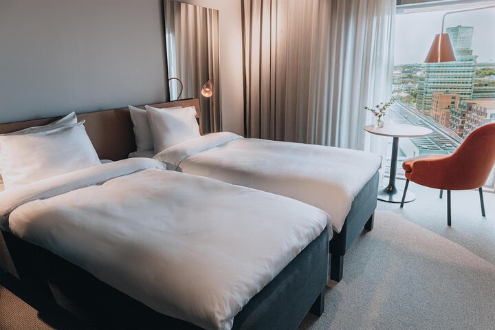 Room 11 of 61