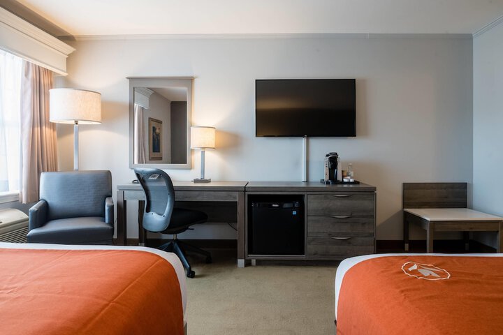 Room 62 of 109