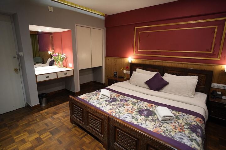 Room 19 of 46