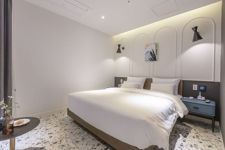 Room 43 of 110