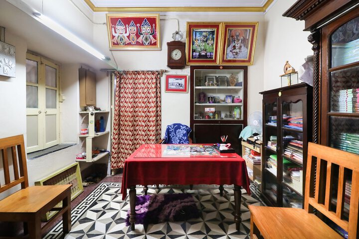SPOT ON 49052 Shree Chaitanya Math Teertha Bhawan