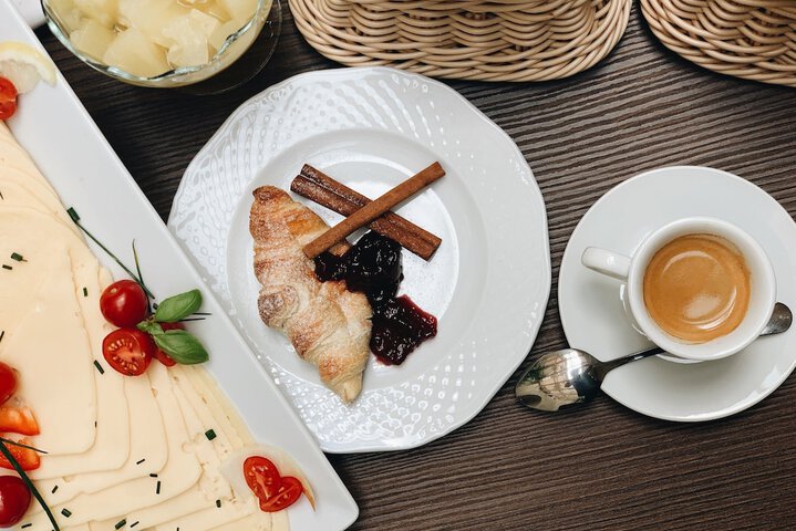 Breakfast/Coffee Service 49 of 74