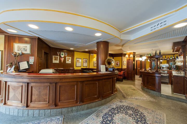 Hotel Interior 7 of 99