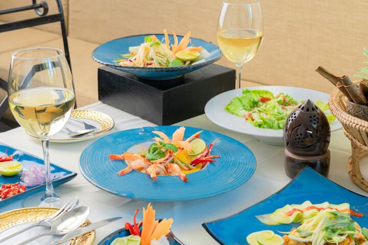 Dining 88 of 147