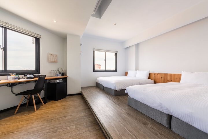 Room 13 of 53