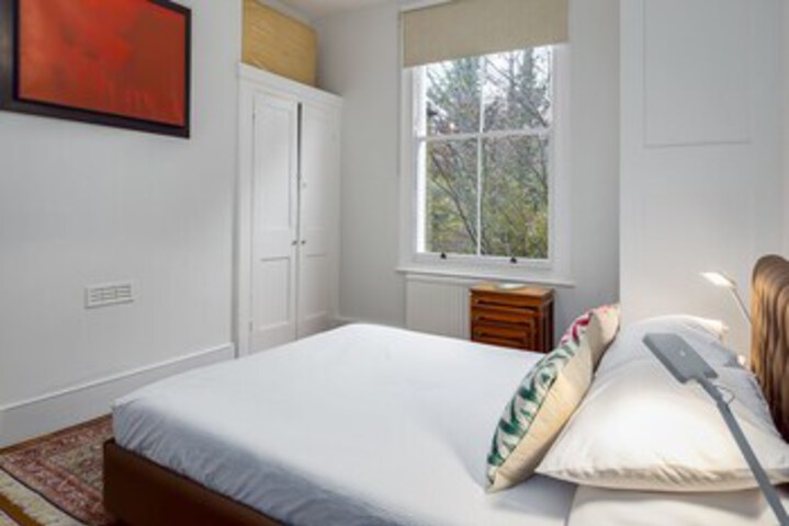 Room 18 of 21
