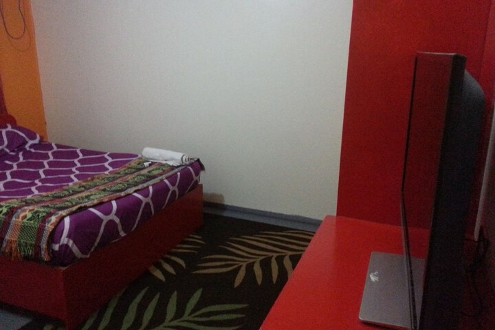 Room 10 of 23