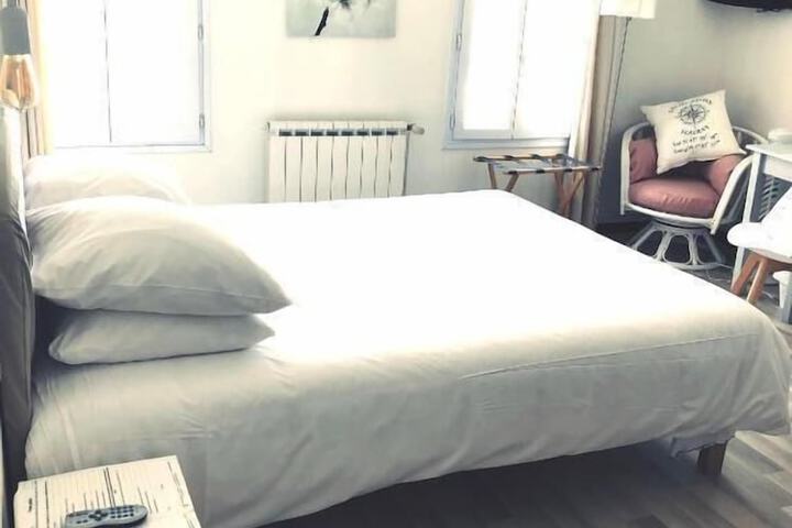 Room 3 of 17