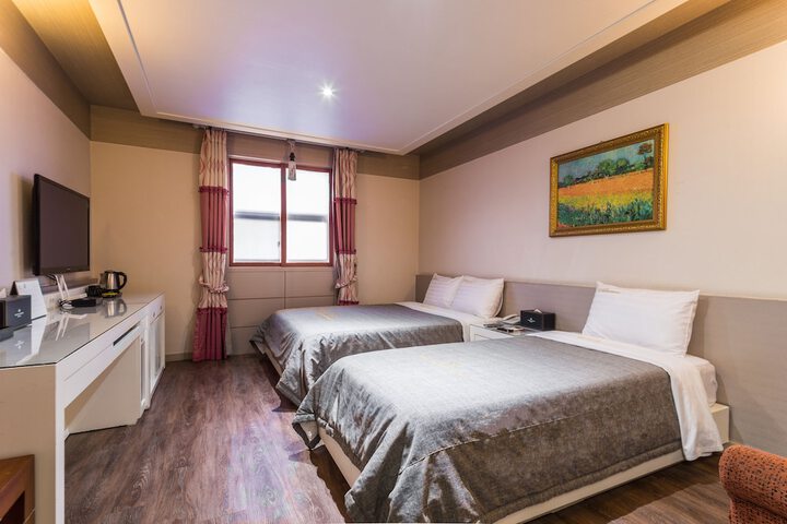 Room 7 of 31