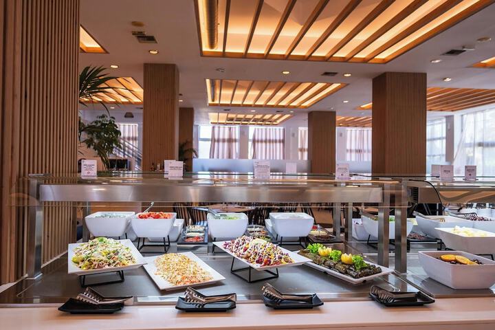 Dining 68 of 126