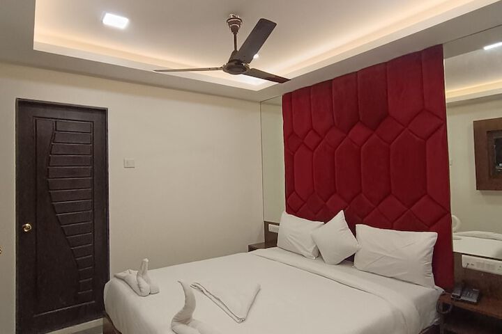 Room 15 of 39