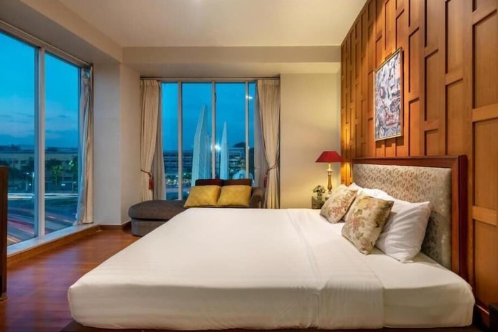 Room 6 of 29