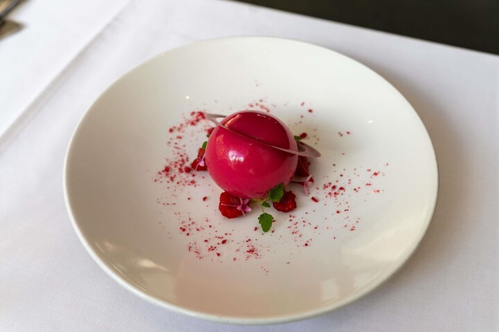 Dining 123 of 161