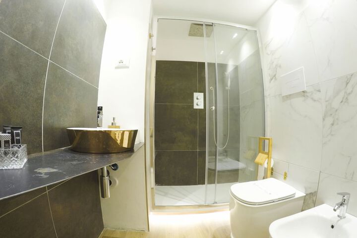 Room 44 of 53