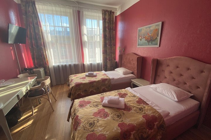 Room 125 of 272