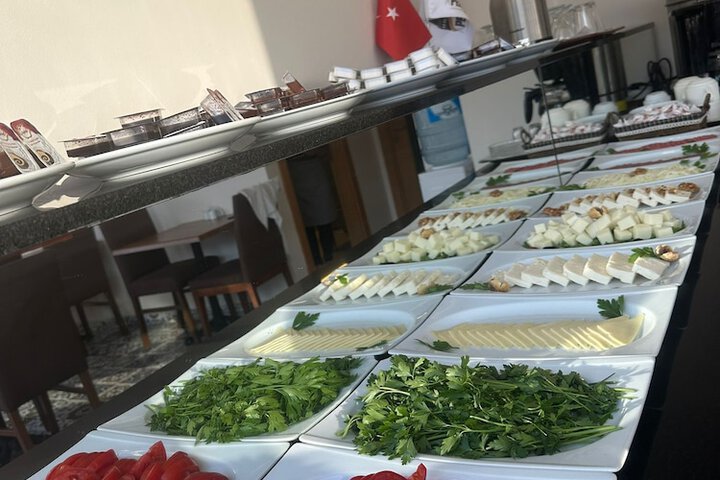 Dining 31 of 43